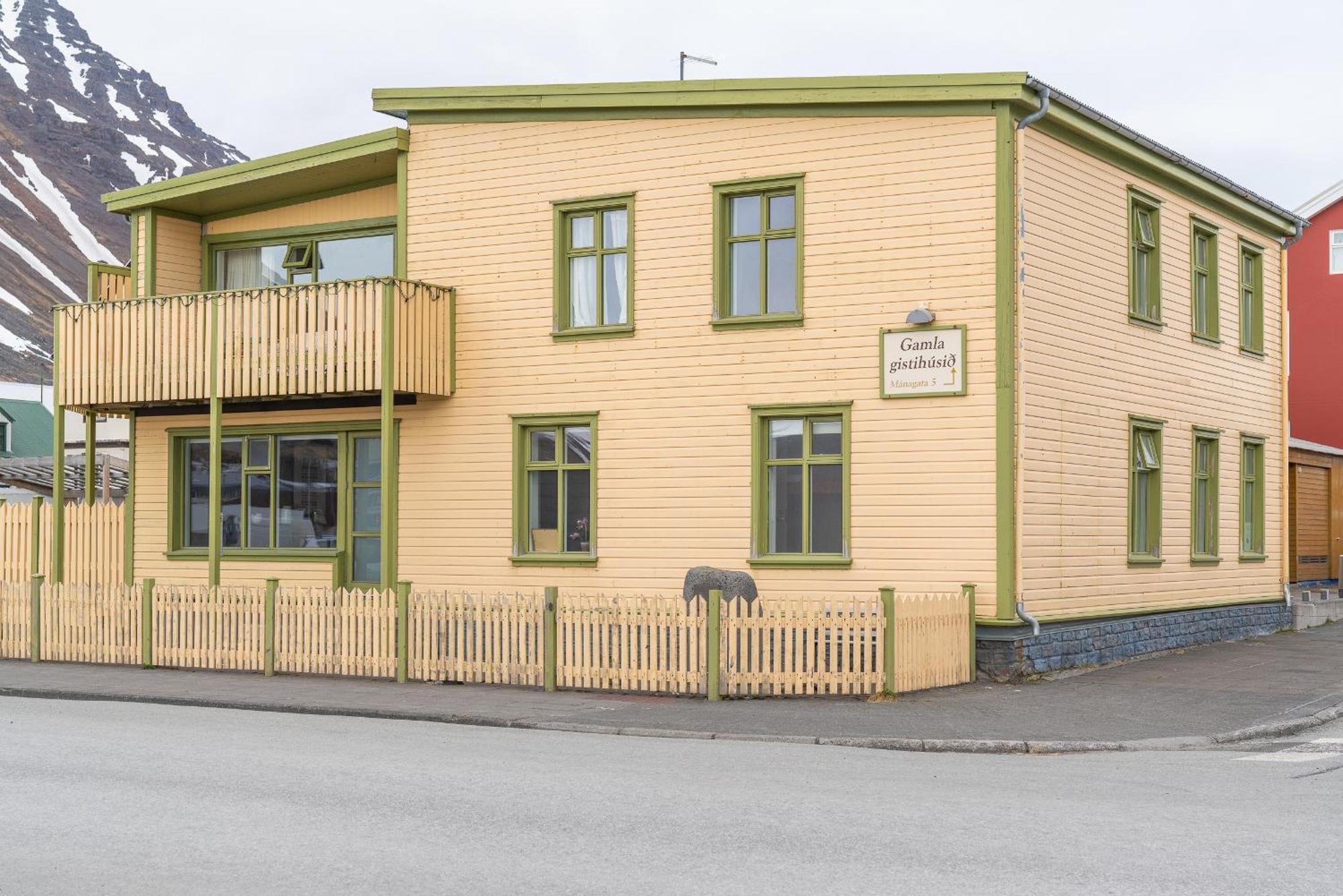 Isafjordur Hostel エクステリア 写真