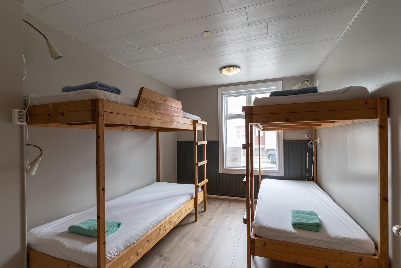 Isafjordur Hostel エクステリア 写真